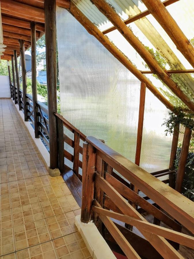 Posada Costa Del Sol Колон Экстерьер фото